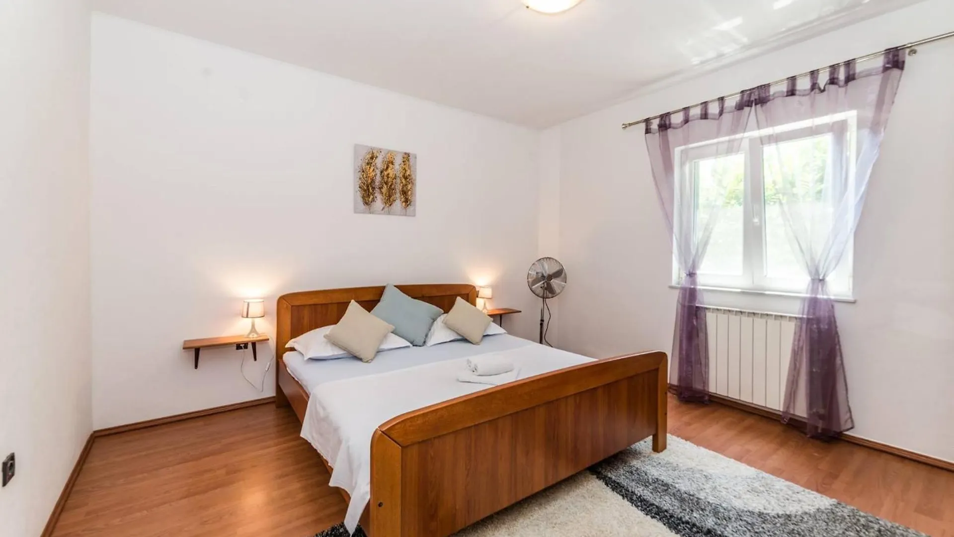 Villa Ana With Private Pool And Large Garden- By Ta Leut Agency Policnik