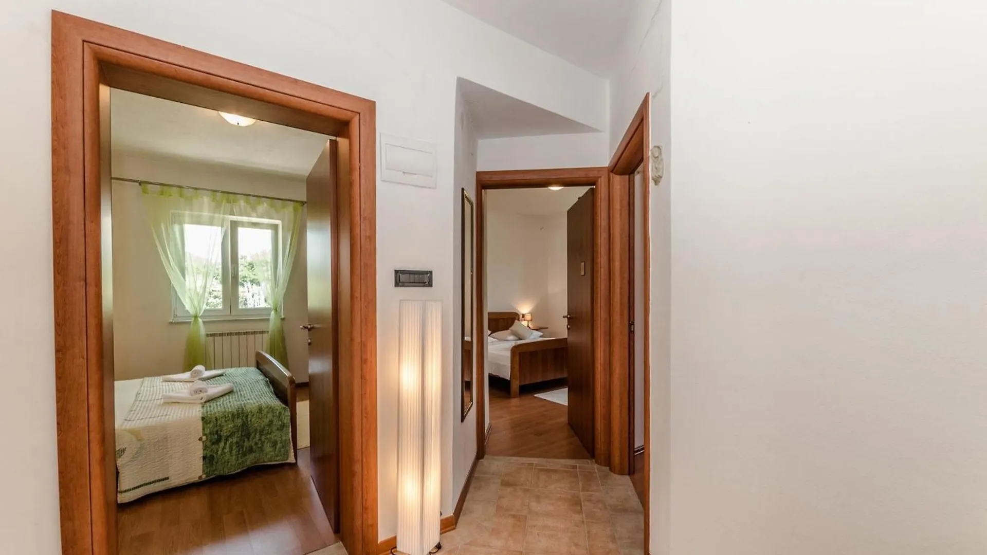 Villa Ana With Private Pool And Large Garden- By Ta Leut Agency Policnik Croatia