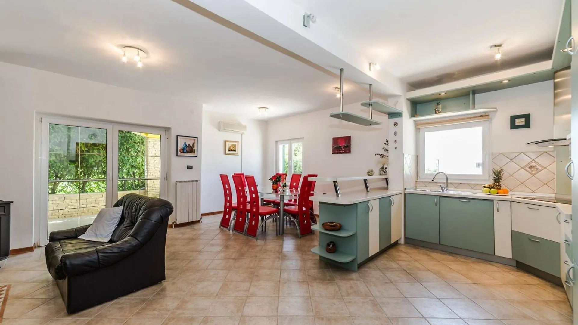 Villa Ana With Private Pool And Large Garden- By Ta Leut Agency Policnik